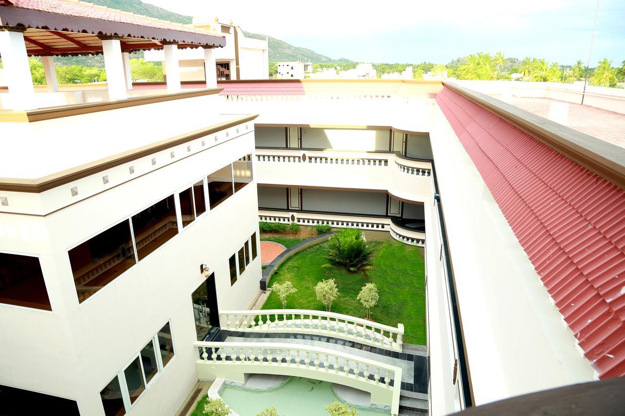 Athena Hotel Tiruvannāmalai Buitenkant foto