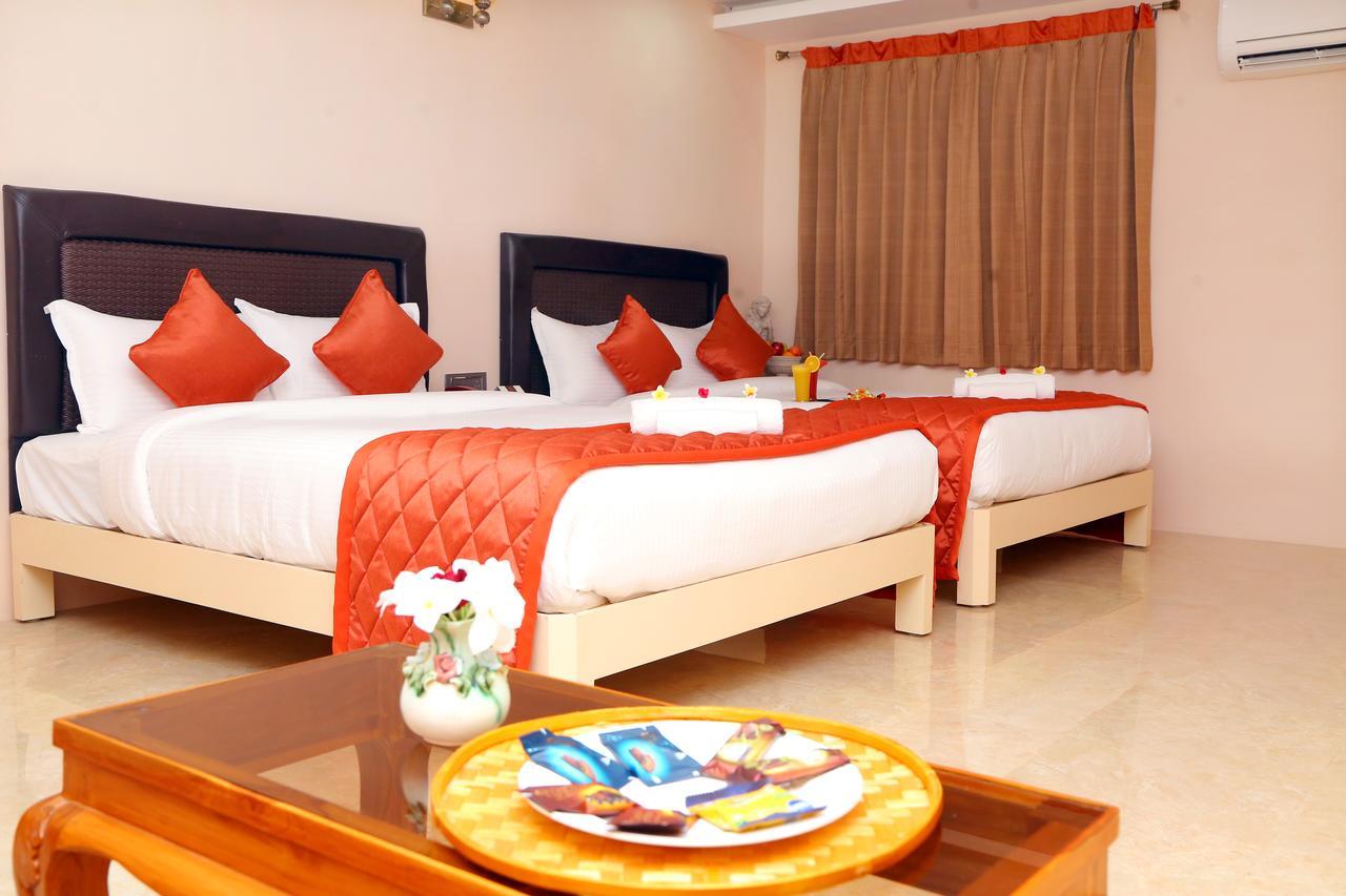 Athena Hotel Tiruvannāmalai Buitenkant foto